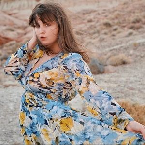 Kate and Lily Floral Long Sleeve Dress Size 8